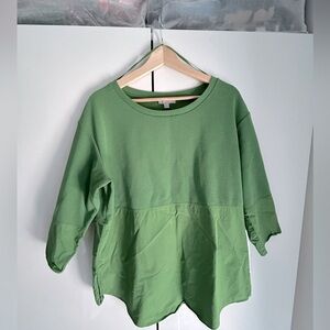 Casual COS top. Comfortable fit. Great condition.